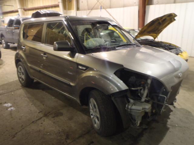 KNDJT2A52D7581158 - 2013 KIA SOUL GRAY photo 1