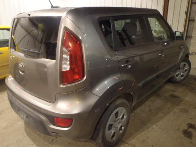 KNDJT2A52D7581158 - 2013 KIA SOUL GRAY photo 4