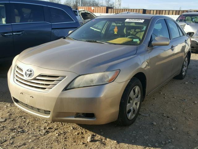 4T1BE46K17U061138 - 2007 TOYOTA CAMRY NEW GOLD photo 2