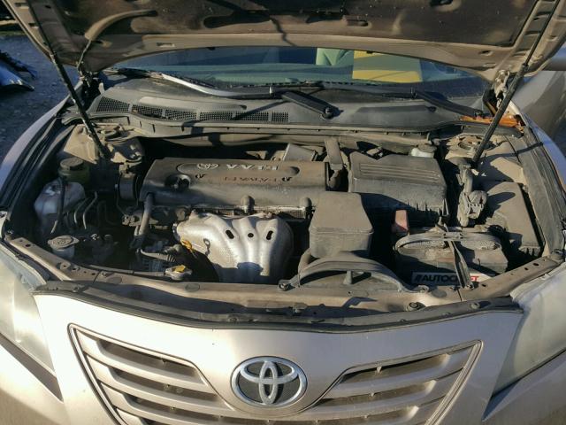 4T1BE46K17U061138 - 2007 TOYOTA CAMRY NEW GOLD photo 7