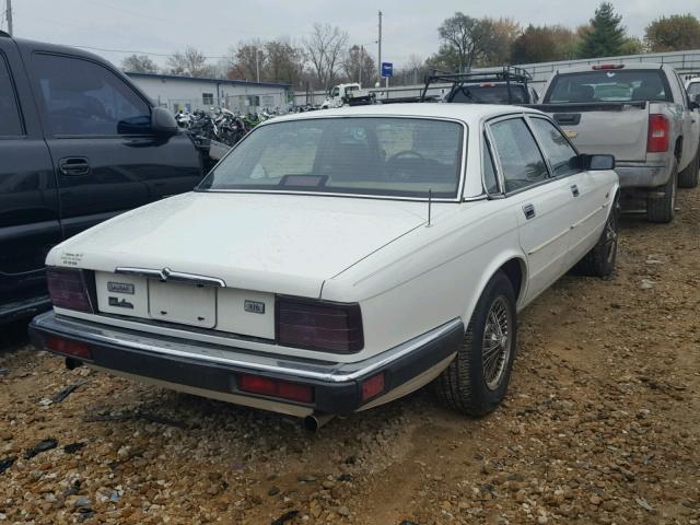 SAJHY154XKC572368 - 1989 JAGUAR XJ6 WHITE photo 4