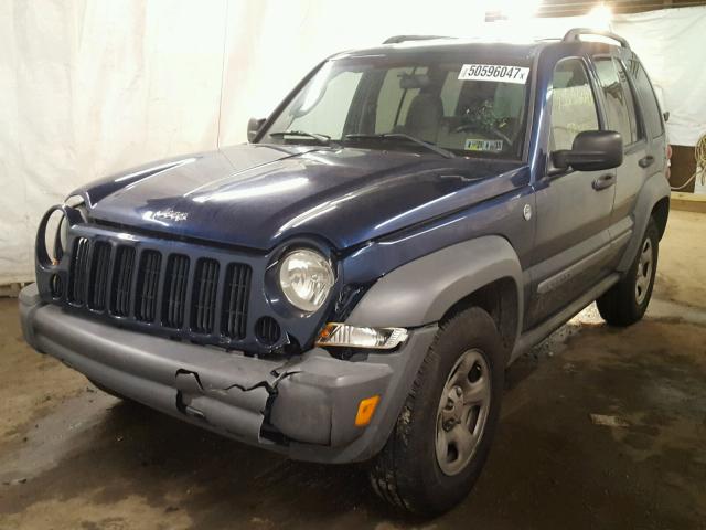 1J4GL48K75W534372 - 2005 JEEP LIBERTY SP BLUE photo 2