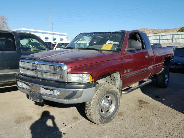 3B7KF236X2M262496 - 2002 DODGE RAM 2500 MAROON photo 2