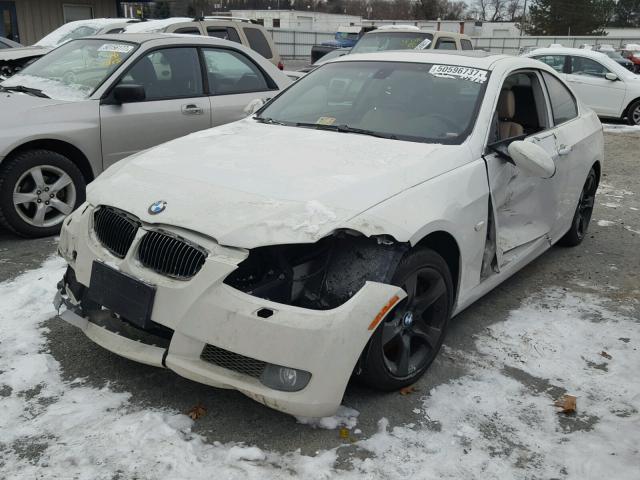 WBAWC73548E066886 - 2008 BMW 335 XI WHITE photo 2