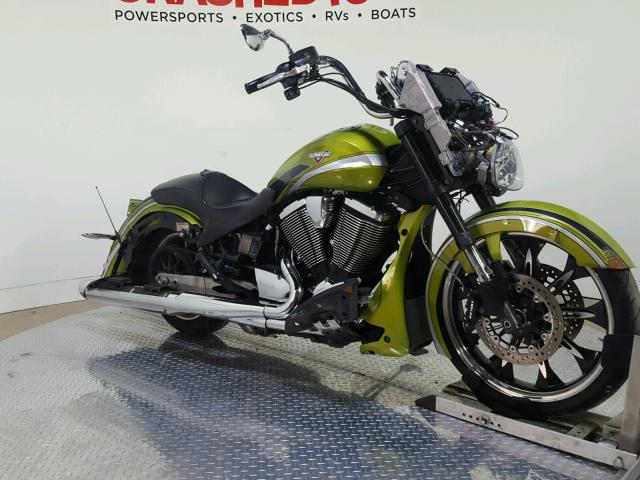 5VPYW36N8F3039031 - 2015 VICTORY MOTORCYCLES MAGNUM TWO TONE photo 2