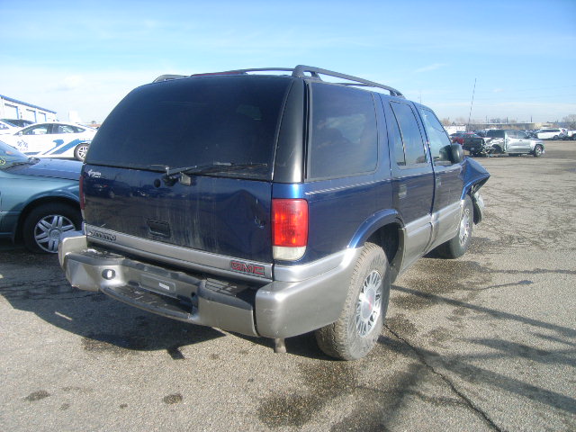 1GKDT13W612146704 - 2001 GMC JIMMY BLUE photo 4