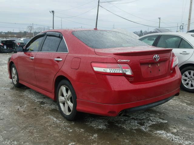 4T1BF3EK8BU636062 - 2011 TOYOTA CAMRY BASE RED photo 3