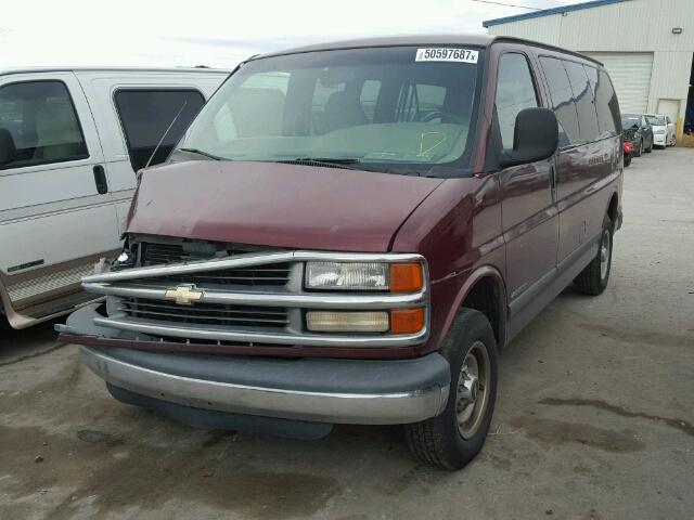 1GAGG25R2X1075826 - 1999 CHEVROLET EXPRESS G2 BURGUNDY photo 2