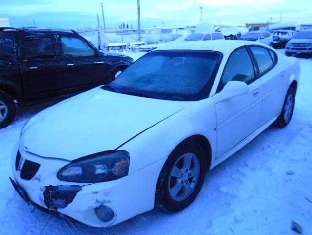 2G2WP552471104975 - 2007 PONTIAC GRAND PRIX WHITE photo 2