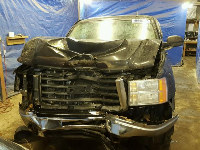 1GT4K0B61AF111295 - 2010 GMC SIERRA K25 BLACK photo 9