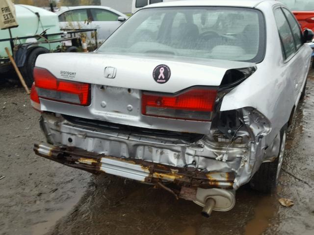 1HGCF86642A089351 - 2002 HONDA ACCORD SILVER photo 9