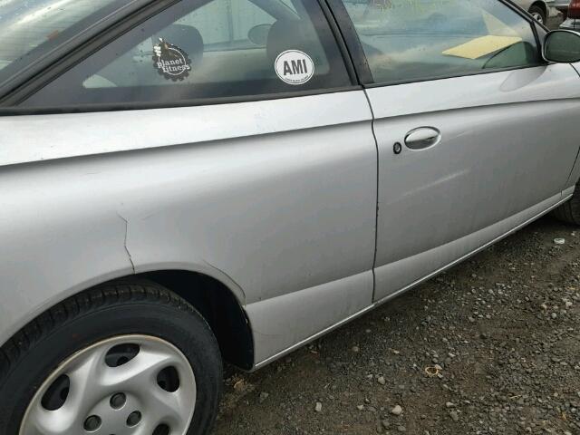 1G8ZY12712Z162177 - 2002 SATURN SC2 SILVER photo 9