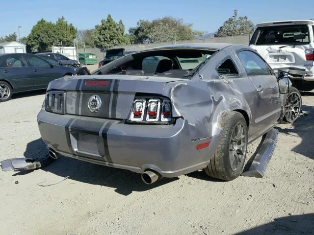 1ZVHT82HX65262760 - 2006 FORD MUSTANG GT GRAY photo 4