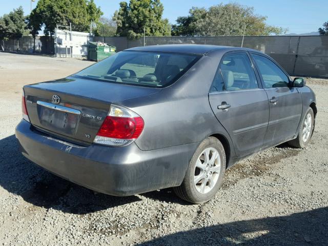 4T1BF32K95U595739 - 2005 TOYOTA CAMRY LE ნაცრისფერი ფოტო 4