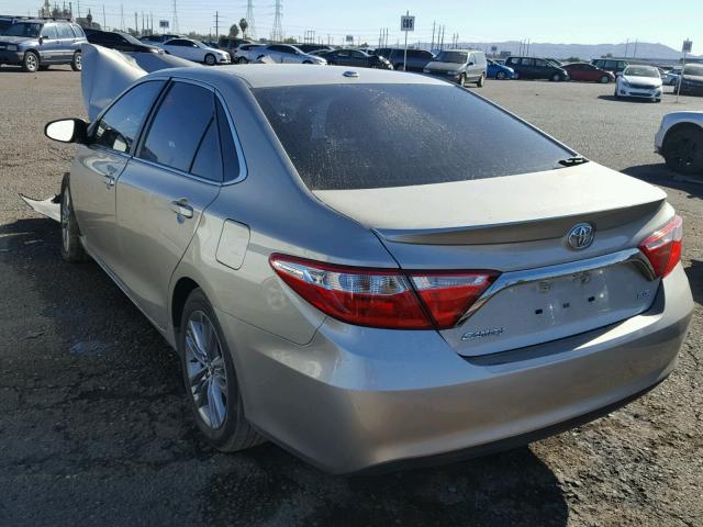 4T1BF1FK9FU486312 - 2015 TOYOTA CAMRY LE GOLD photo 3