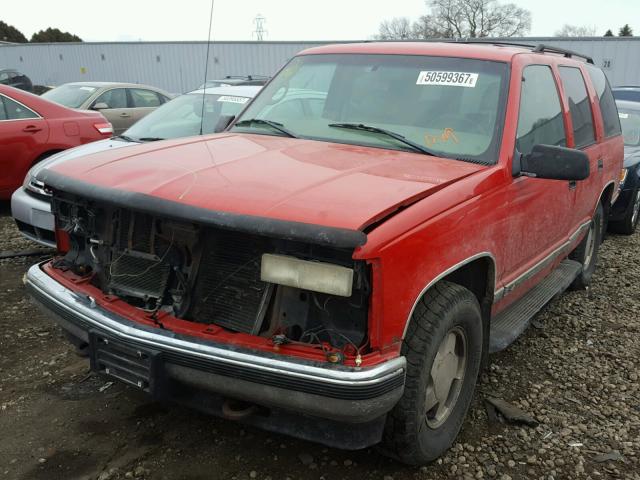 1GNEK13R5XJ318675 - 1999 CHEVROLET TAHOE K150 RED photo 2