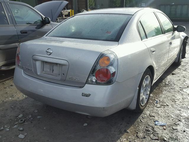 1N4AL11D22C253427 - 2002 NISSAN ALTIMA BAS SILVER photo 4