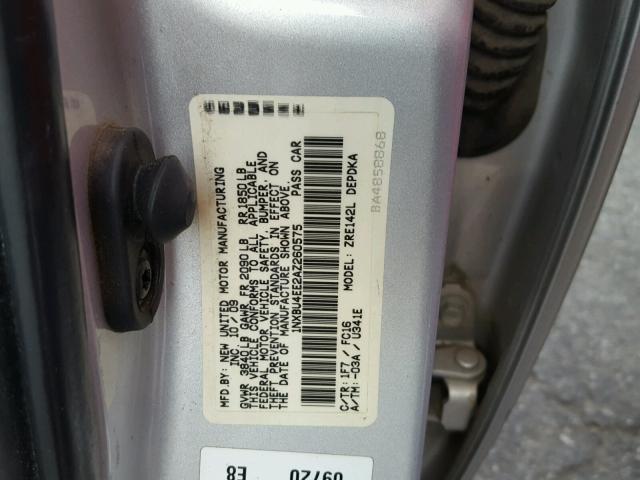 1NXBU4EE2AZ260575 - 2010 TOYOTA COROLLA BA SILVER photo 10