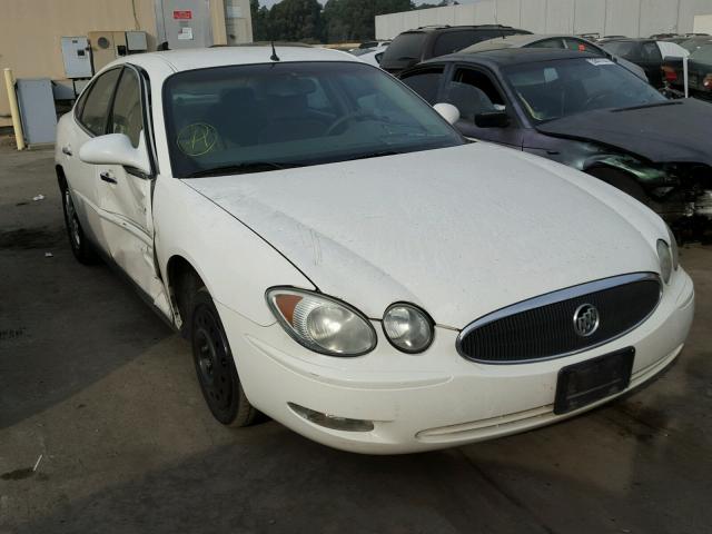 2G4WC532551233049 - 2005 BUICK LACROSSE C WHITE photo 1