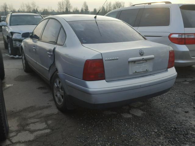 WVWAC63B31P016164 - 2001 VOLKSWAGEN PASSAT GLS SILVER photo 3