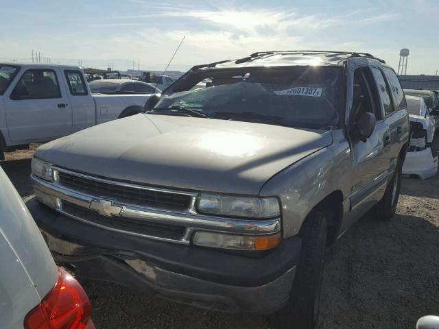 1GNEK13TX1R203235 - 2001 CHEVROLET TAHOE K150 SILVER photo 2