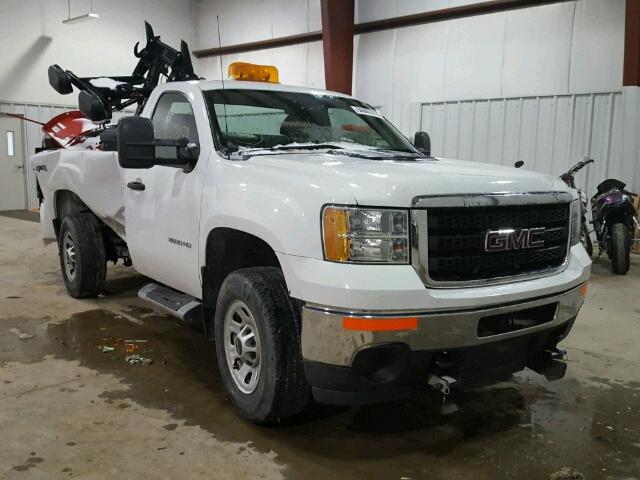 1GT022CG6CZ180096 - 2012 GMC SIERRA K35 WHITE photo 1