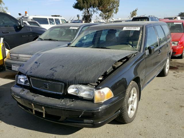 YV1LW5643W2427053 - 1998 VOLVO V70 GLT/AW BLACK photo 2