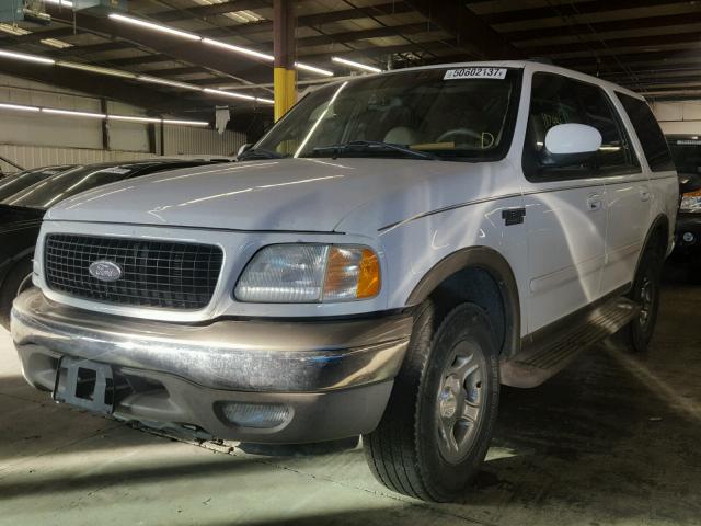 1FMRU17L82LA85829 - 2002 FORD EXPEDITION WHITE photo 2