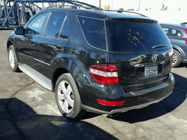 4JGBB56E89A526849 - 2009 MERCEDES-BENZ ML 350 BLACK photo 3