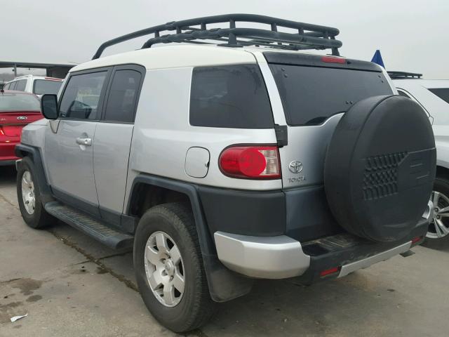 JTEZU11FX70012408 - 2007 TOYOTA FJ CRUISER GRAY photo 3