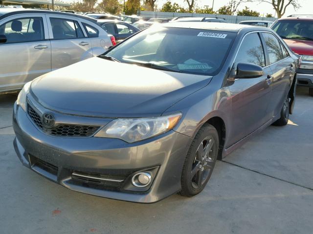 4T1BF1FK1DU226760 - 2013 TOYOTA CAMRY L GRAY photo 2