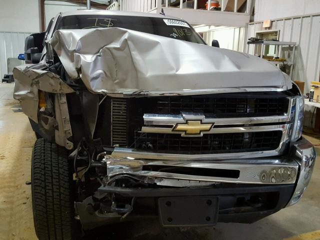 1GCHK23648F219013 - 2008 CHEVROLET SILVERADO SILVER photo 9