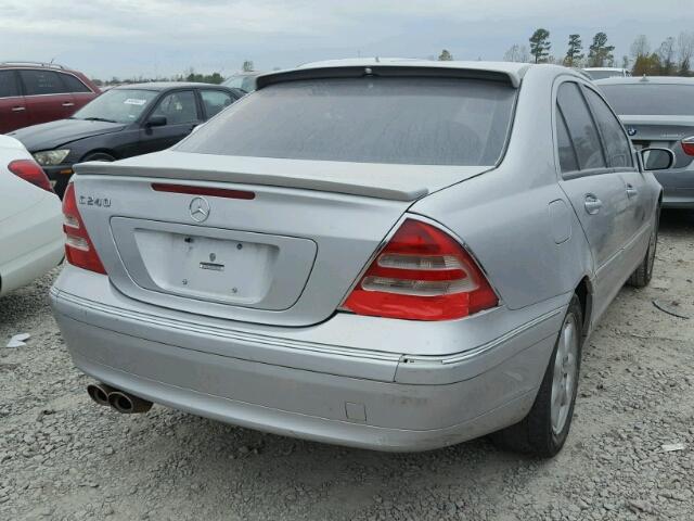 WDBRF61J44E019268 - 2004 MERCEDES-BENZ C 240 SILVER photo 4