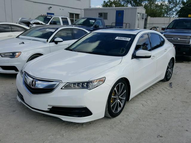 19UUB2F34GA002686 - 2016 ACURA TLX WHITE photo 2