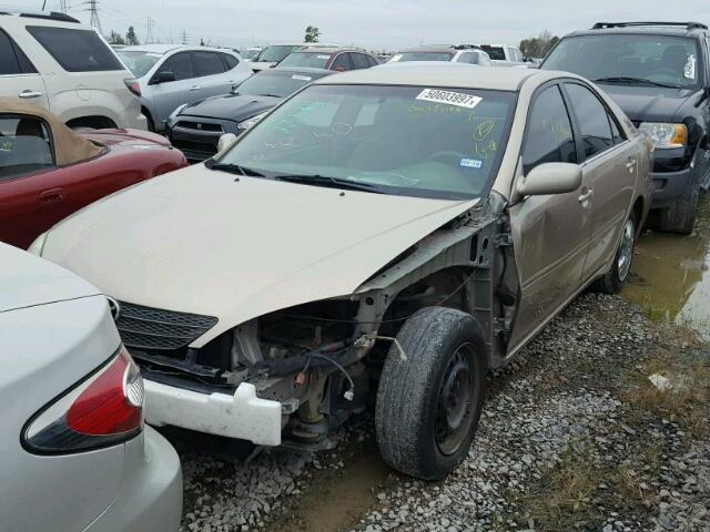4T1BE32K62U071589 - 2002 TOYOTA CAMRY LE GOLD photo 2