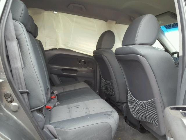 2HKYF18137H532974 - 2007 HONDA PILOT LX GRAY photo 6