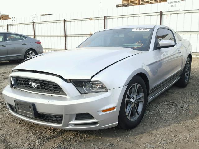 1ZVBP8AM5E5229639 - 2014 FORD MUSTANG SILVER photo 2