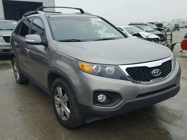 5XYKU4A25DG410622 - 2013 KIA SORENTO EX SILVER photo 1