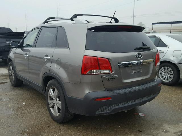 5XYKU4A25DG410622 - 2013 KIA SORENTO EX SILVER photo 3