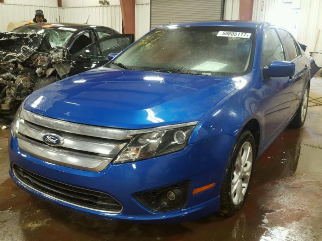 3FAHP0HA0CR107071 - 2012 FORD FUSION SE BLUE photo 2