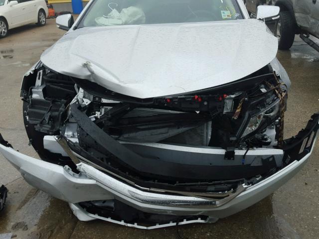 2G1125S3XJ9119998 - 2018 CHEVROLET IMPALA PRE ვერცხლისფერი ფოტო 7