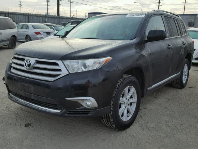 5TDZA3EH2DS042838 - 2013 TOYOTA HIGHLANDER BLACK photo 2