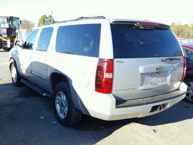 1GNSKJE36BR247931 - 2011 CHEVROLET SUBURBAN K SILVER photo 3