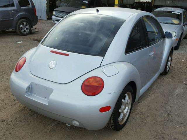 3VWCK21C12M440561 - 2002 VOLKSWAGEN NEW BEETLE 银色 照片 4