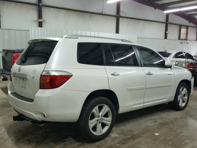 JTEDS42A482062425 - 2008 TOYOTA HIGHLANDER WHITE photo 4