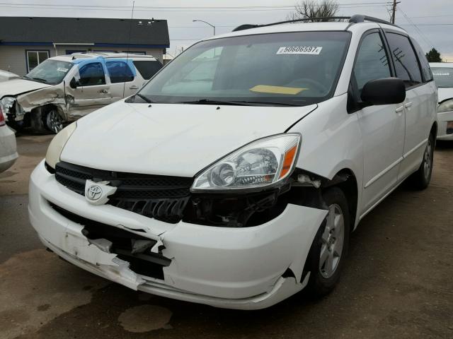 5TDZA23C15S313567 - 2005 TOYOTA SIENNA CE WHITE photo 2