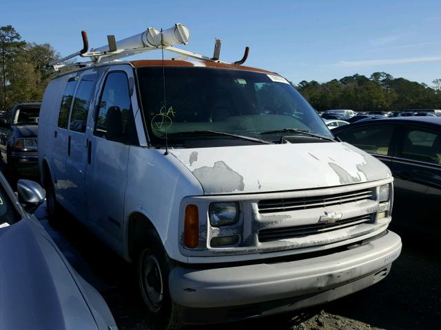 1GCFG25W421156571 - 2002 CHEVROLET EXPRESS G2 WHITE photo 1