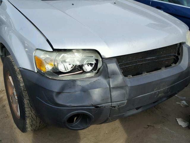 1FMYU03125KA87404 - 2005 FORD ESCAPE XLT GRAY photo 9