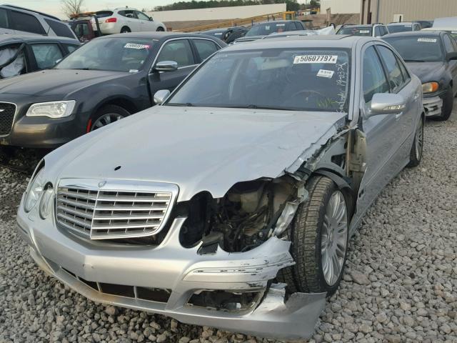 WDBUF72X68B211429 - 2008 MERCEDES-BENZ E 550 SILVER photo 2