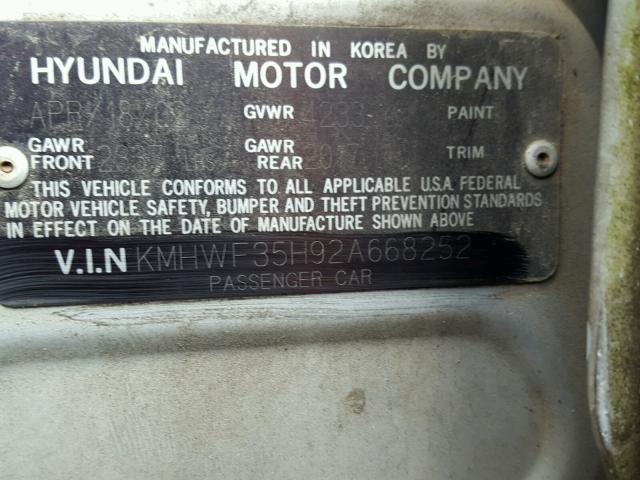 KMHWF35H92A668252 - 2002 HYUNDAI SONATA GLS SILVER photo 10